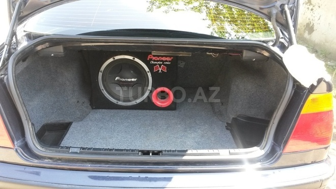 BMW 320 1999, 258,790 km - 2.0 l - Qazax