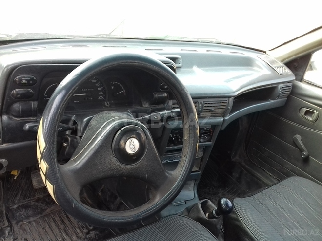 Daewoo Nexia 1996, 350,000 km - 1.5 l - Beyləqan