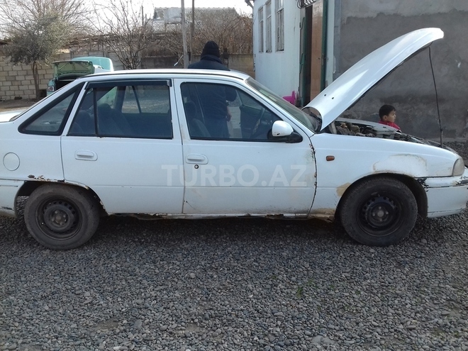 Daewoo Nexia 1996, 350,000 km - 1.5 l - Beyləqan