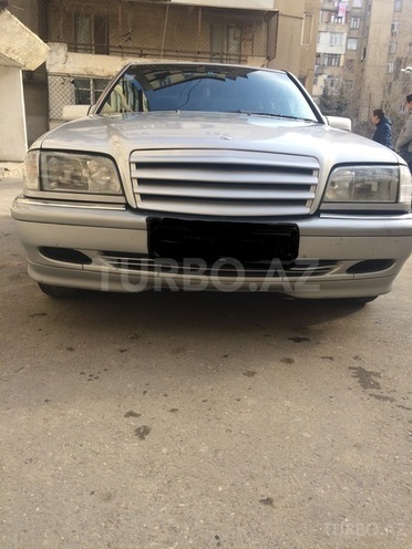 Mercedes C 240 2000, 128,080 km - 2.4 l - Bakı
