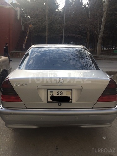 Mercedes C 240 2000, 128,080 km - 2.4 l - Bakı