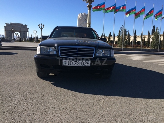 Mercedes C 200 2000, 264,000 km - 2.0 l - Gəncə