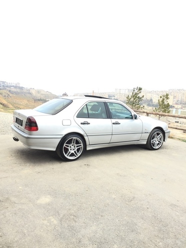 Mercedes C 240 1998, 260,000 km - 2.4 л - Bakı