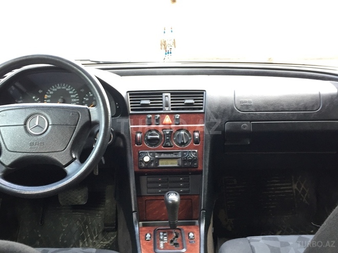 Mercedes C 240 1998, 260,000 km - 2.4 л - Bakı