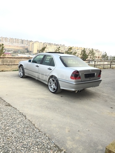 Mercedes C 240 1998, 260,000 km - 2.4 л - Bakı