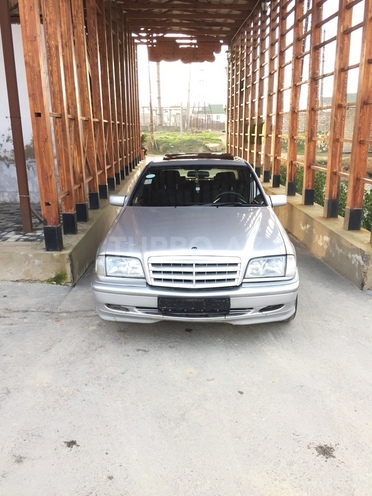 Mercedes C 240 1998, 260,000 km - 2.4 л - Bakı