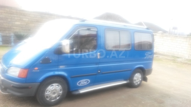 Ford Transit 1998, 250,000 km - 0.3 l - Astara