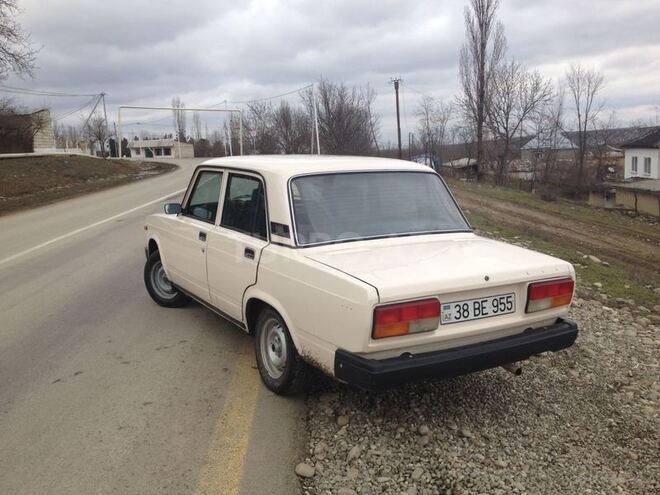 LADA (VAZ) 2107 1990, 210,000 km - 1.5 l - Qusar