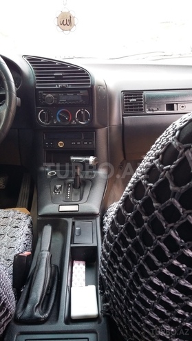 BMW 320 1992, 310,000 km - 2.0 л - Bakı
