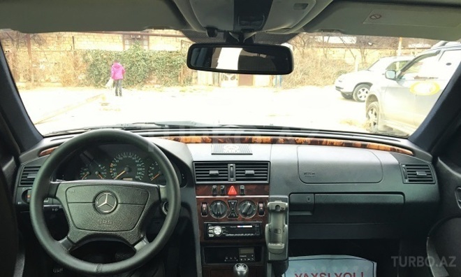 Mercedes C 240 2000, 172,000 km - 2.4 л - Bakı