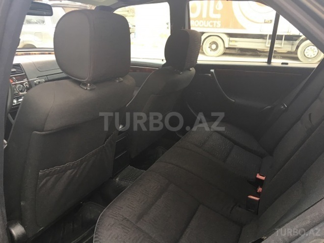 Mercedes C 240 2000, 172,000 km - 2.4 л - Bakı