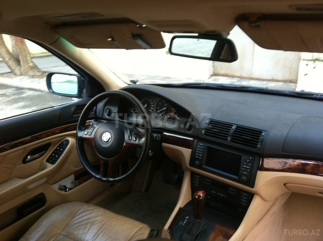BMW 525 2001, 295,000 km - 2.5 l - Bakı