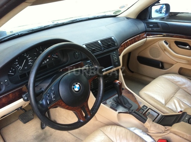 BMW 525 2001, 295,000 km - 2.5 l - Bakı