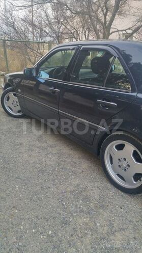 Mercedes C 220 2008, 325,000 km - 2.2 l - Bakı