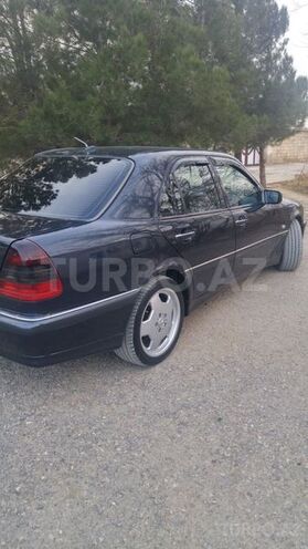 Mercedes C 220 2008, 325,000 km - 2.2 l - Bakı