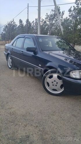 Mercedes C 220 2008, 325,000 km - 2.2 l - Bakı