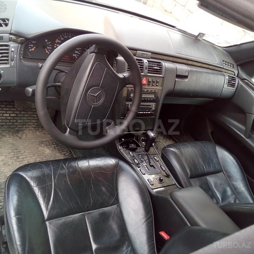 Mercedes E 240 1998, 350,000 km - 2.4 l - Sumqayıt