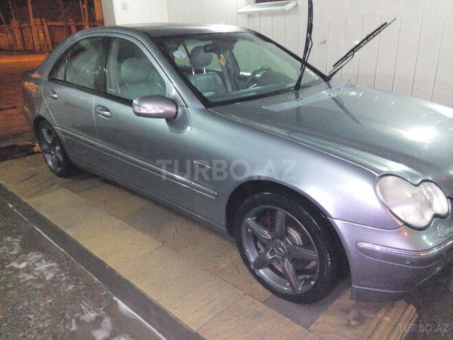 Mercedes C 240 2001, 286,500 km - 2.4 l - Bakı