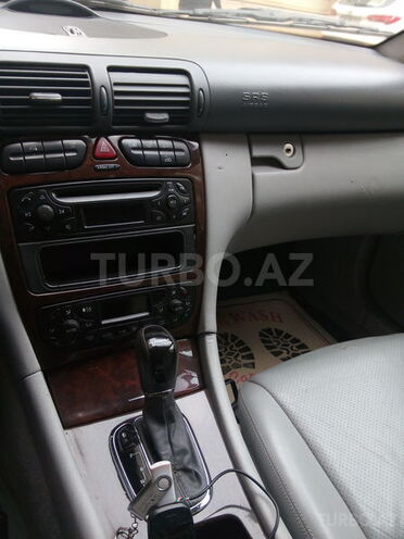 Mercedes C 240 2001, 286,500 km - 2.4 l - Bakı