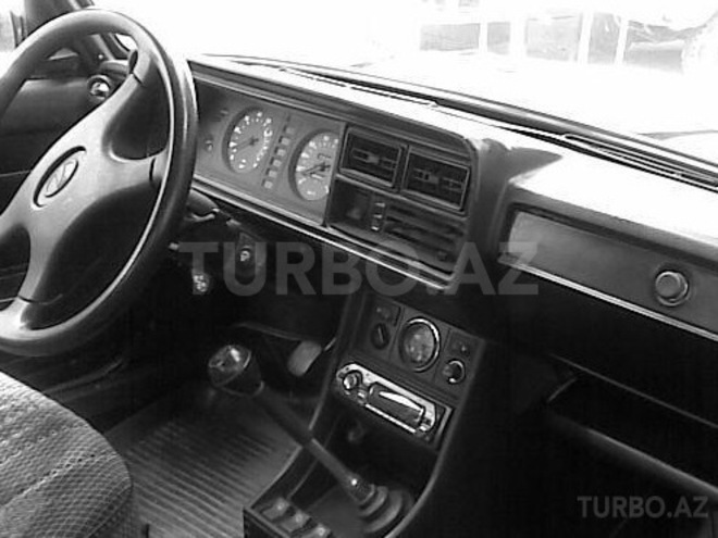 LADA (VAZ) 2107 1990, 210,000 km - 1.5 l - Qusar