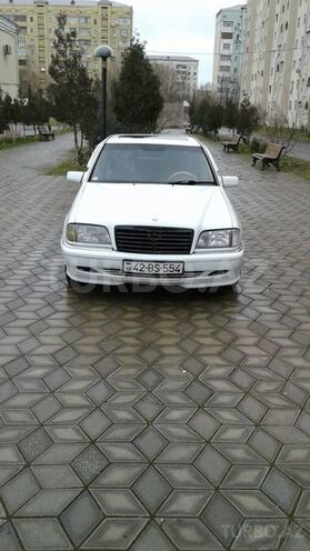 Mercedes C 220 1996, 257,000 km - 2.2 l - Sumqayıt
