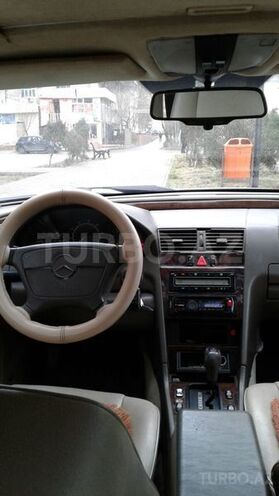 Mercedes C 220 1996, 257,000 km - 2.2 l - Sumqayıt