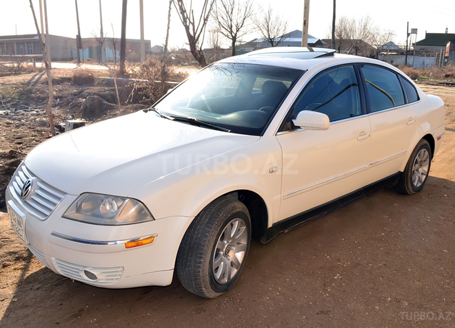 Volkswagen Passat 2001, 230,548 km - 1.8 l - Salyan