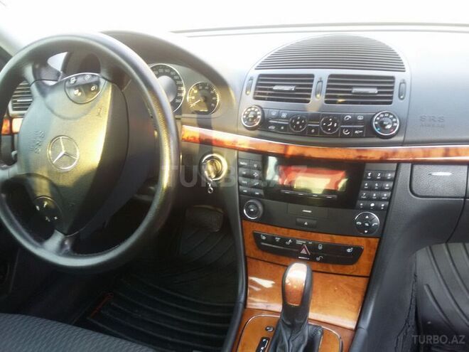 Mercedes E 240 2002, 250,000 km - 2.4 l - Bakı