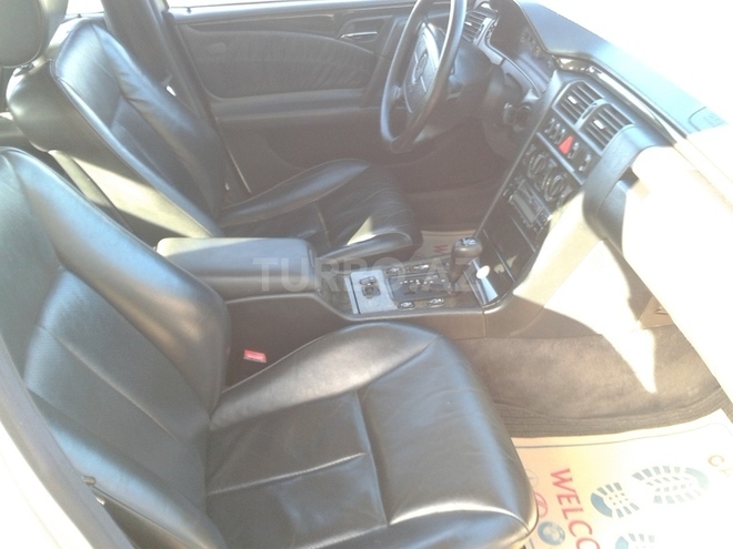Mercedes E 280 1997, 249,000 km - 0.3 l - Gəncə