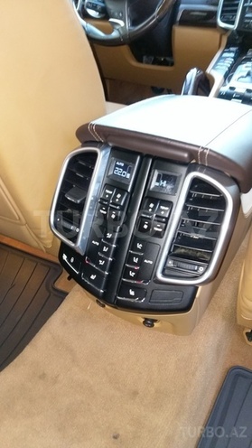 Porsche Cayenne 2012, 60,000 km - 4.8 l - Bakı