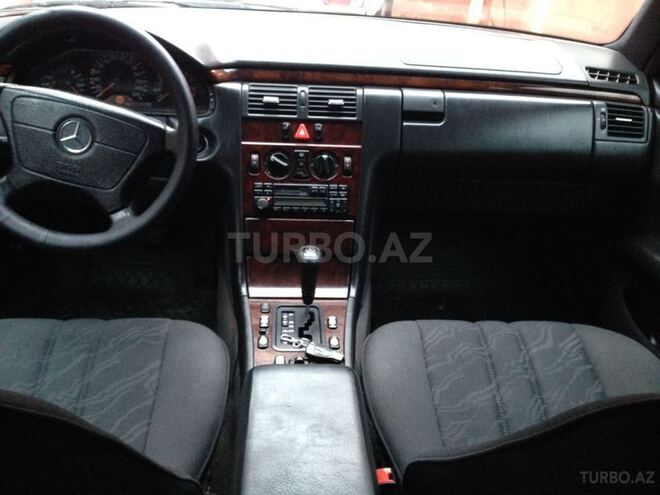 Mercedes E 300 1997, 210,000 km - 3.0 л - Bakı