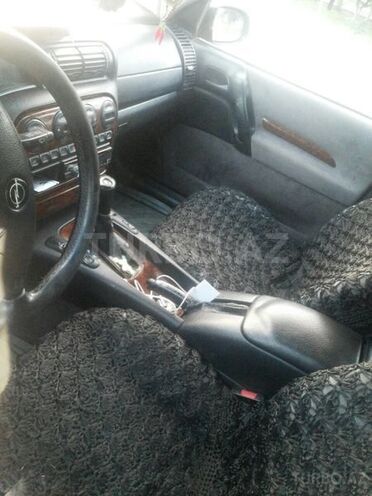 Opel Omega 1998, 260,124 km - 2.0 l - Bakı