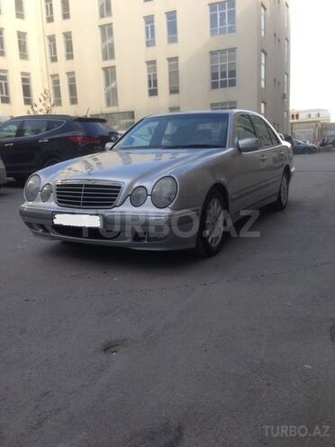 Mercedes E 240 2000, 205,000 km - 2.6 l - Bakı