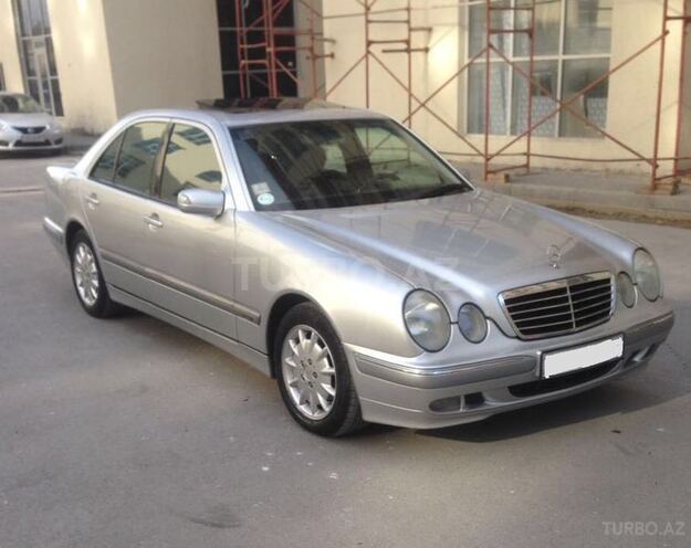 Mercedes E 240 2000, 205,000 km - 2.6 l - Bakı