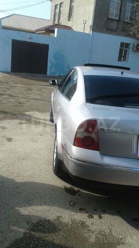 Volkswagen Passat 2004, 145,000 km - 1.8 l - Bakı
