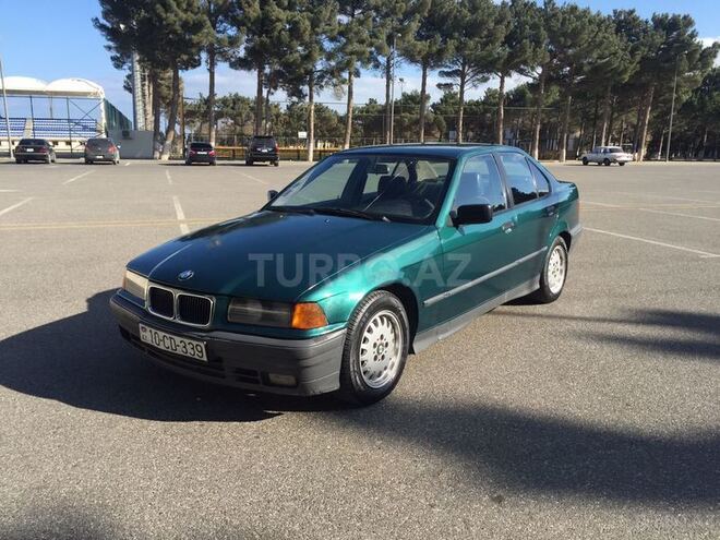 BMW 318 1993, 331,000 km - 1.8 l - Sumqayıt