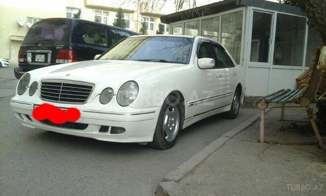 Mercedes E 220 2001, 340,000 km - 2.2 l - Sumqayıt