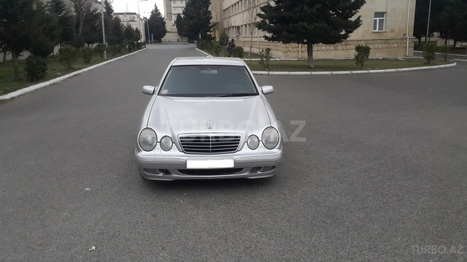 Mercedes E 270 2000, 283,000 km - 2.7 l - Bakı