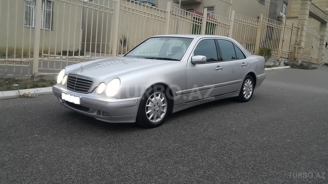 Mercedes E 270 2000, 283,000 km - 2.7 l - Bakı