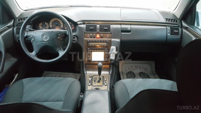 Mercedes E 270 2000, 283,000 km - 2.7 l - Bakı
