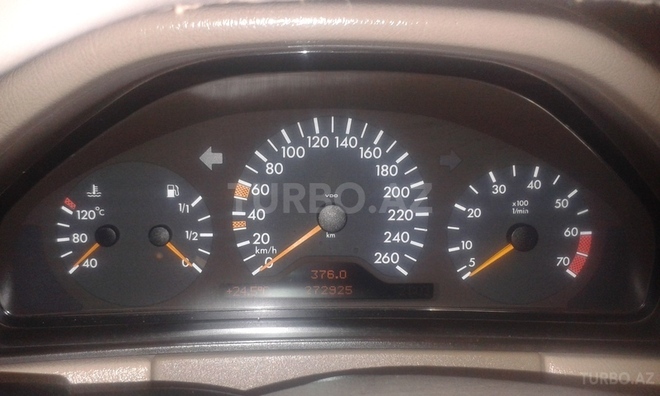 Mercedes E 280 1999, 278,000 km - 2.8 л - Mingəçevir