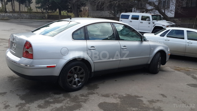 Volkswagen Passat 2002, 225,600 km - 1.8 л - Bakı