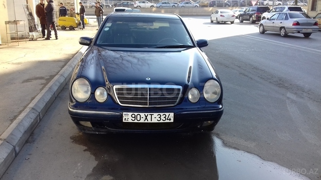 Mercedes E 240 1999, 285,000 km - 2.4 l - Bakı