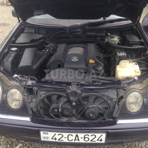 Mercedes E 240 1997, 19,094 km - 2.6 l - Lənkəran