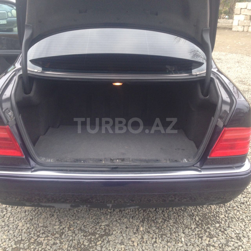 Mercedes E 240 1997, 19,094 km - 2.6 l - Lənkəran
