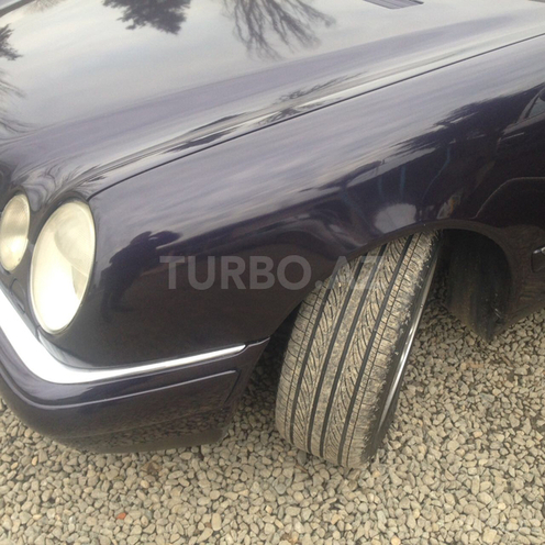 Mercedes E 240 1997, 19,094 km - 2.6 l - Lənkəran