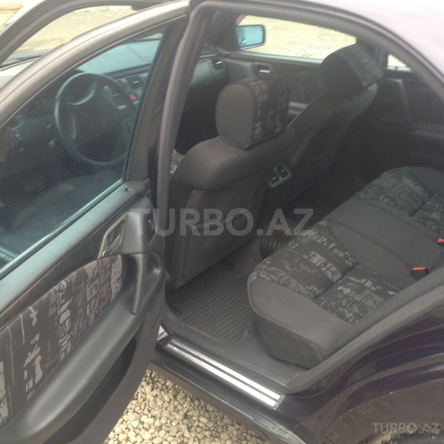 Mercedes E 240 1997, 19,094 km - 2.6 l - Lənkəran