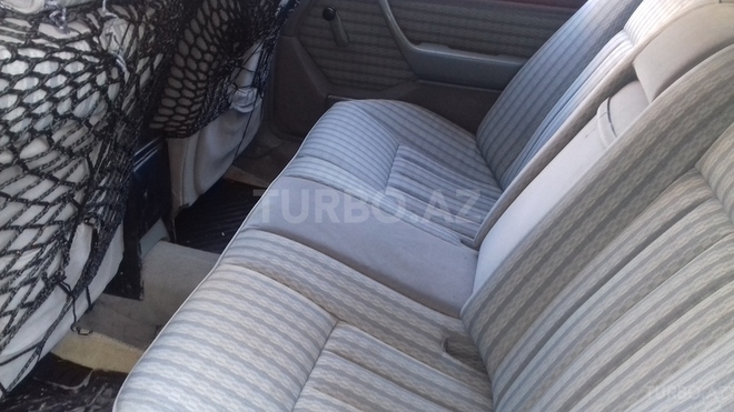 Mercedes E 230 1991, 250,000 km - 0.2 л - Bakı