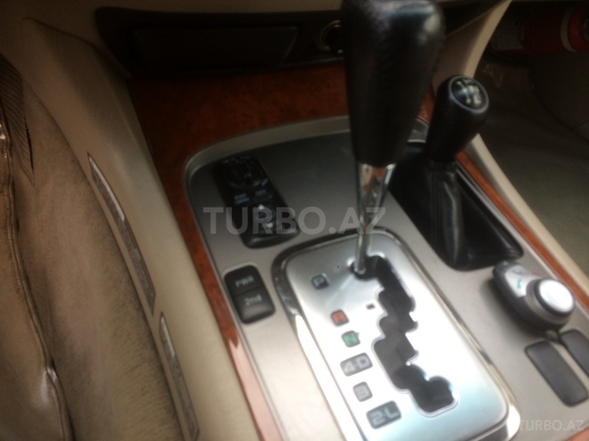 Toyota Land Cruiser 2004, 256,000 km - 4.7 л - Zaqatala