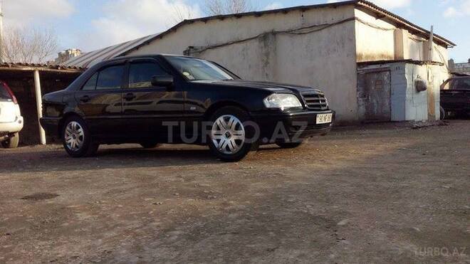 Mercedes C 180 2000, 284,500 km - 1.8 l - Bakı